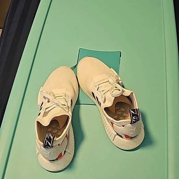 Nmd R1 Japan White colorblockmen's. Size 7 in mens. - Picture 5 of 6